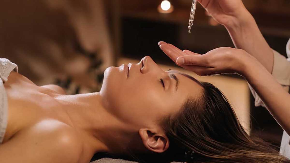 yukari-yuz-kaldirma-ritueli-derin-yuz-masaji